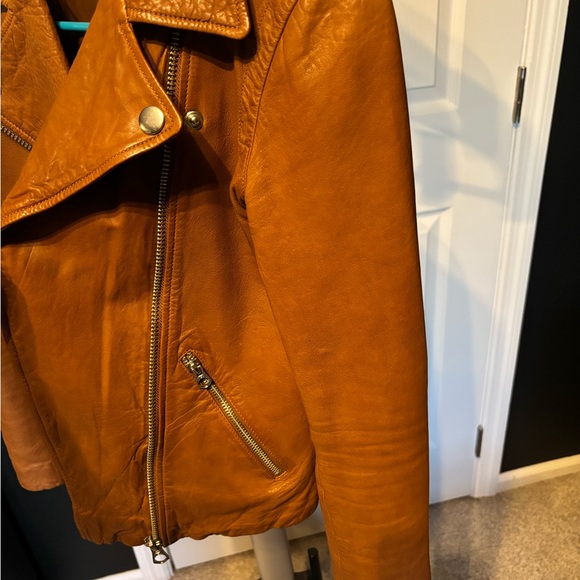 Madewell Washed Leather Motorcycle Jacket in Cedar (S) Like New - Picture 11 of 15